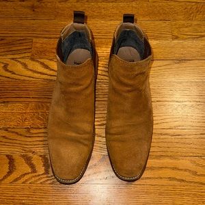 Chelsea boots